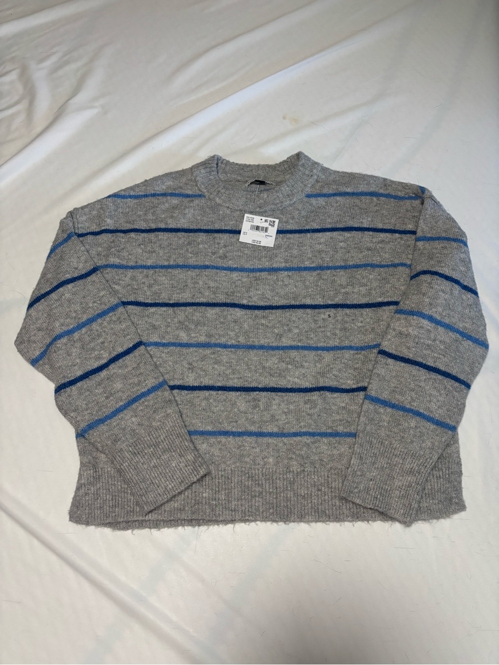 American Eagle Outfitters Gray Crewneck Sweater with Blue Stripes
